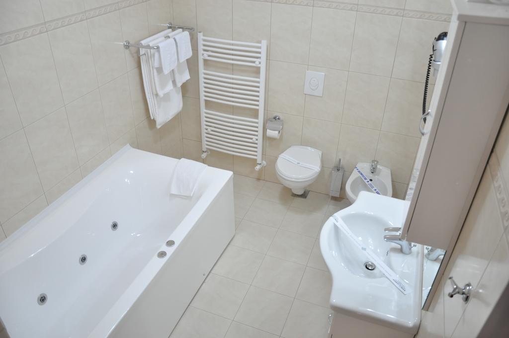 Hotel Traian Brăila Dış mekan fotoğraf